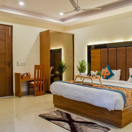 Hotel Yash Palace 뉴델리 외부 사진
