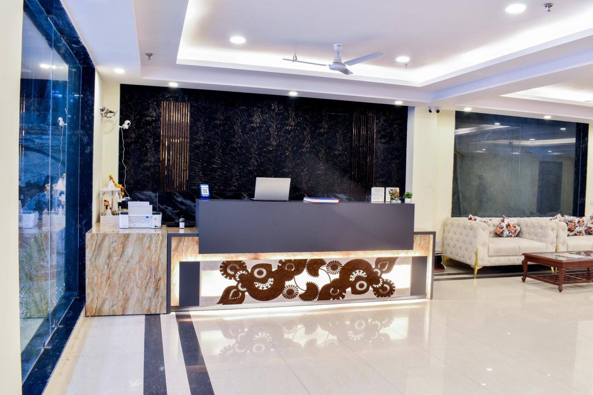 Hotel Yash Palace 뉴델리 외부 사진
